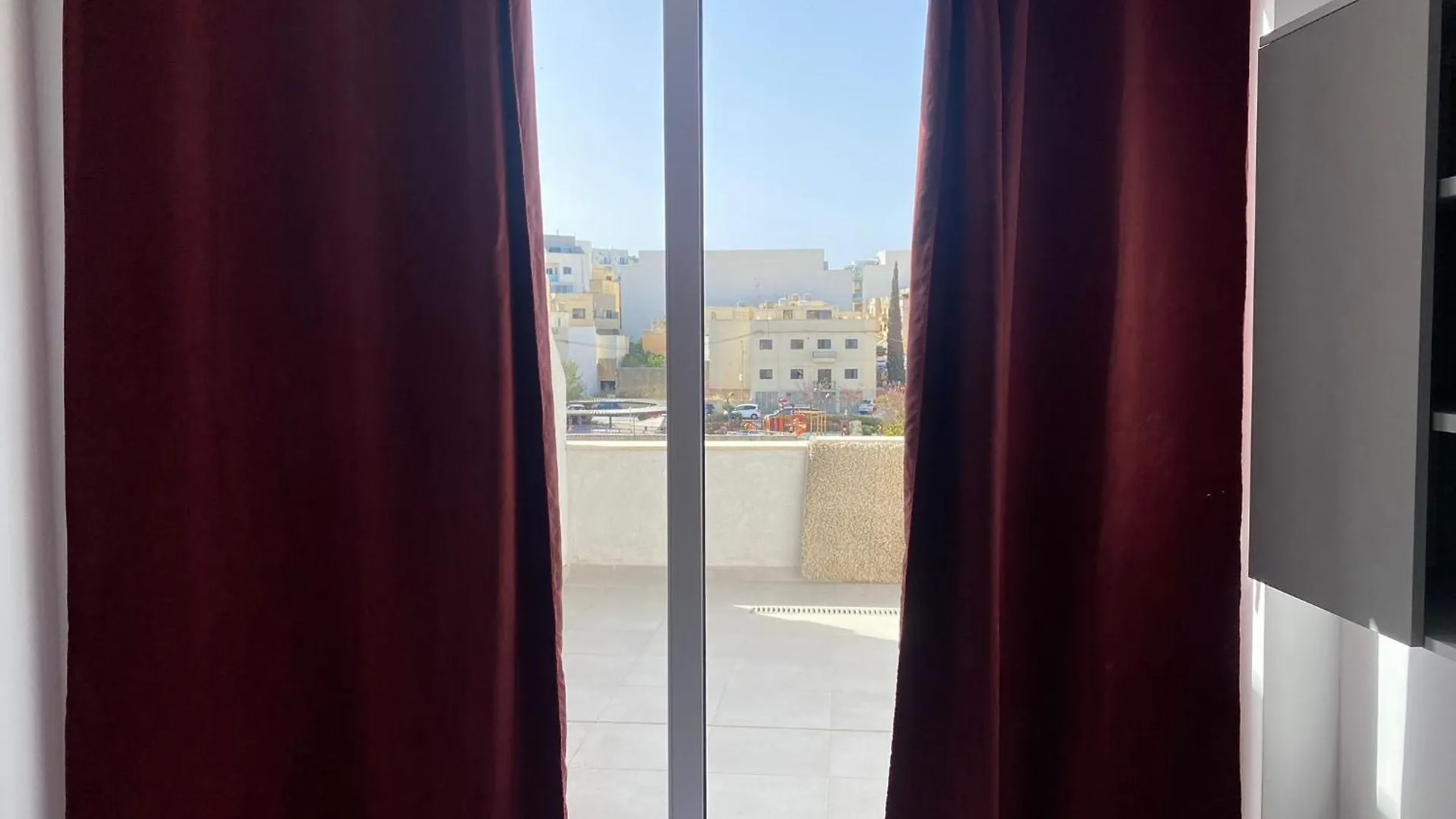 Sunspended Residence Is-Swieqi