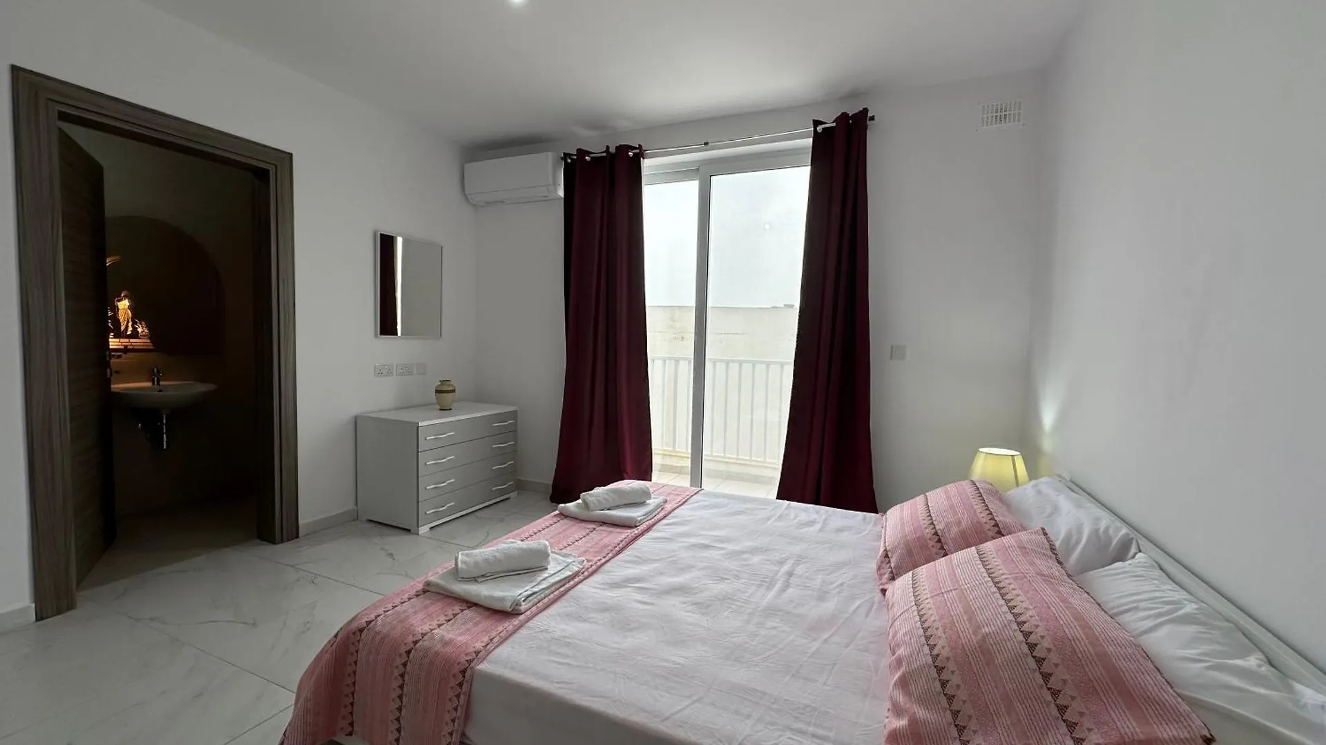 Sunspended Residence Is-Swieqi Malta